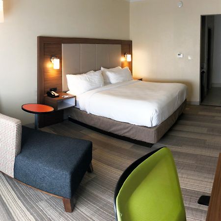 Holiday Inn Express Hotel & Suites Greenville By Ihg Dış mekan fotoğraf