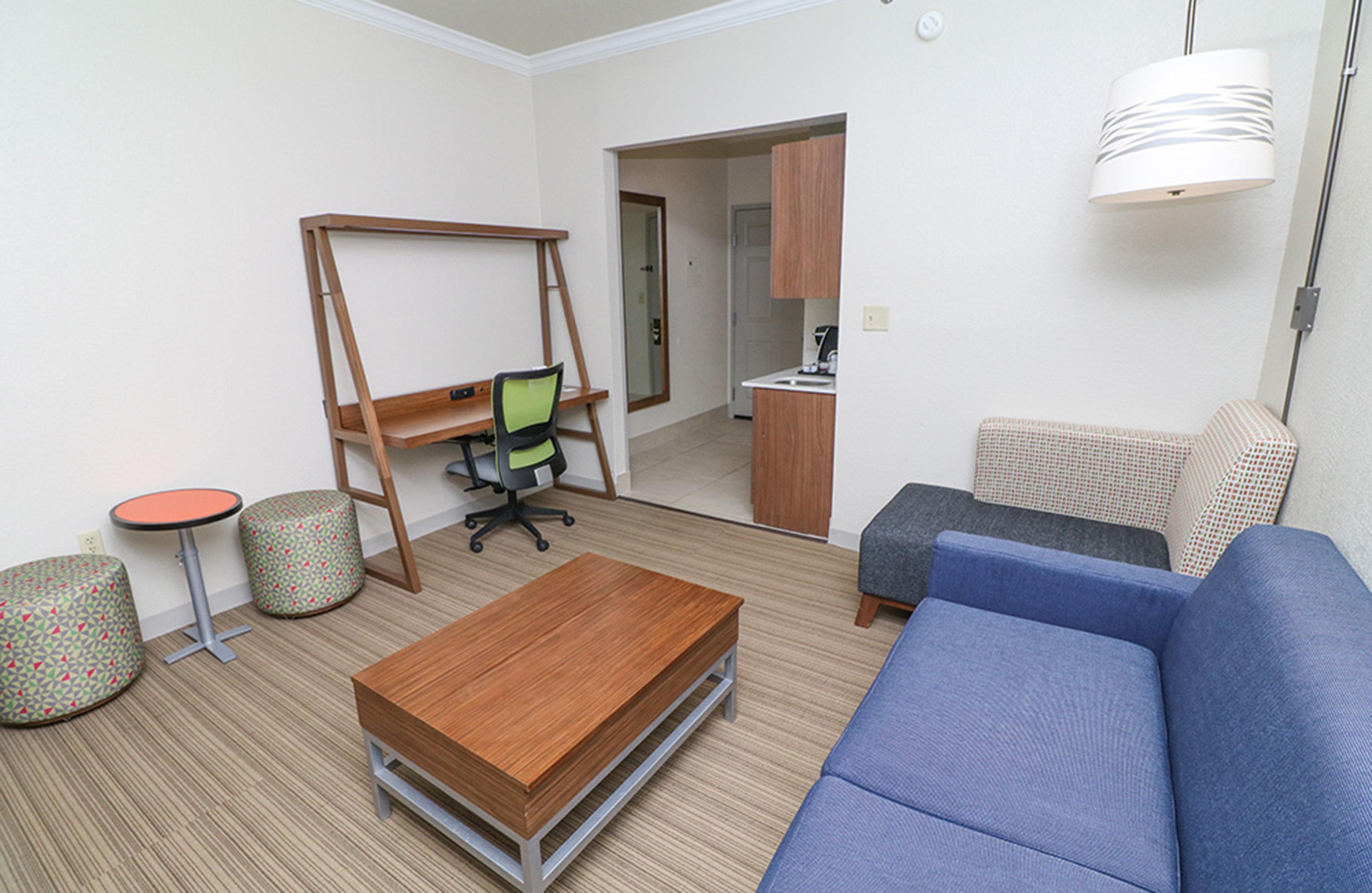 Holiday Inn Express Hotel & Suites Greenville By Ihg Dış mekan fotoğraf