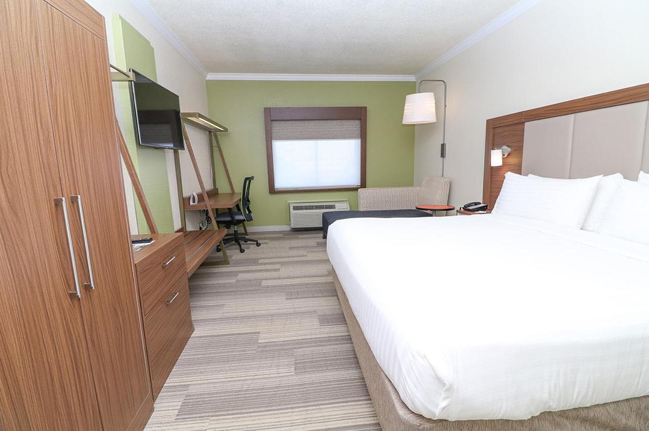 Holiday Inn Express Hotel & Suites Greenville By Ihg Dış mekan fotoğraf