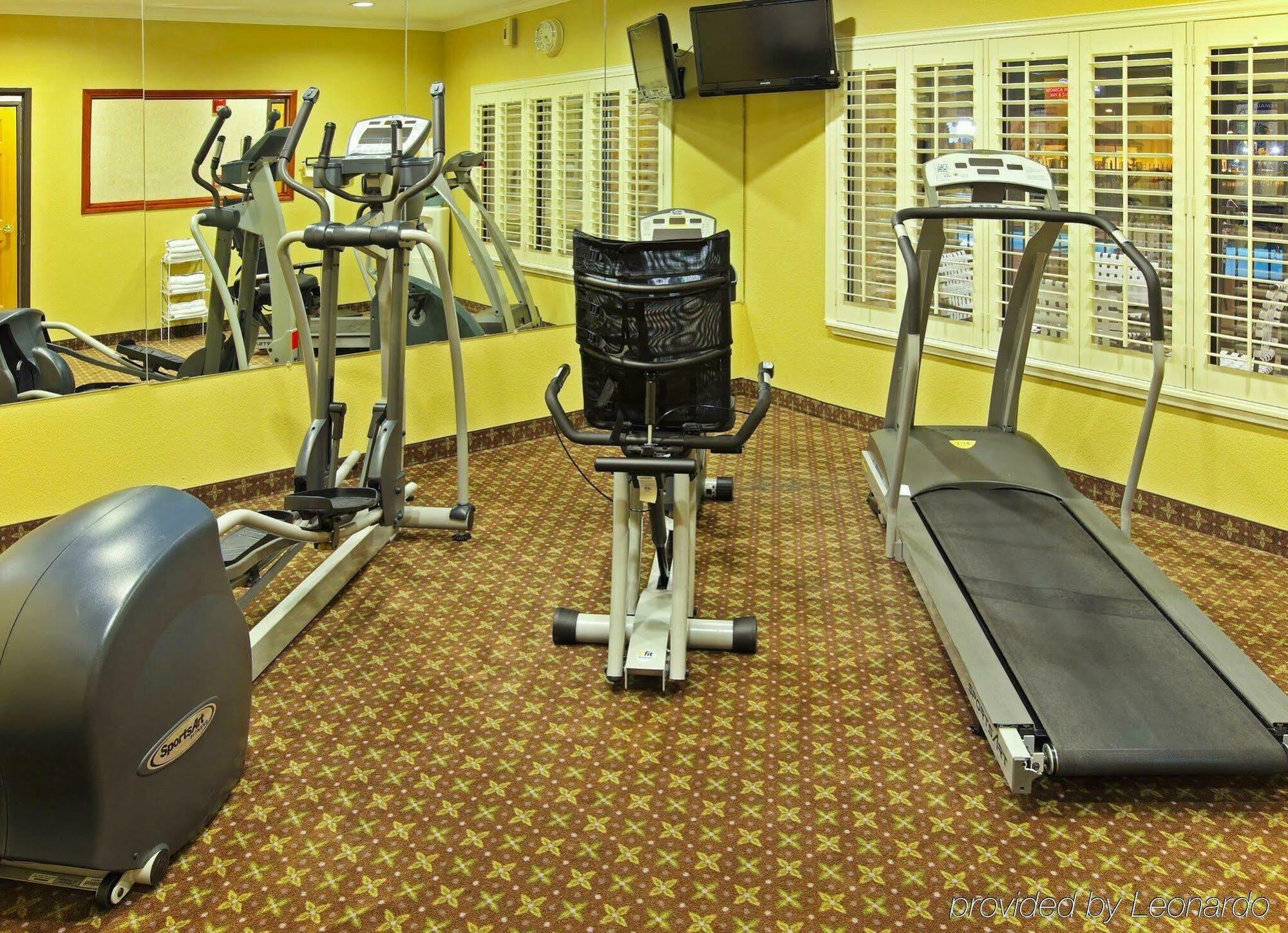 Holiday Inn Express Hotel & Suites Greenville By Ihg Dış mekan fotoğraf