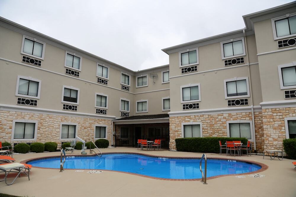 Holiday Inn Express Hotel & Suites Greenville By Ihg Dış mekan fotoğraf